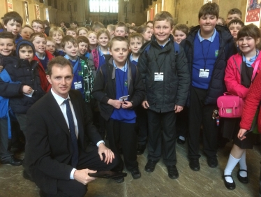 David with pupils from Llanfoist Fawr Primary School 